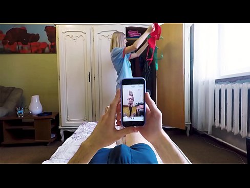 ❤️ Dada wa kambo alimfanya kaka yake amlaze mara moja kabla ya mama kuja nyumbani Video ya mkundu